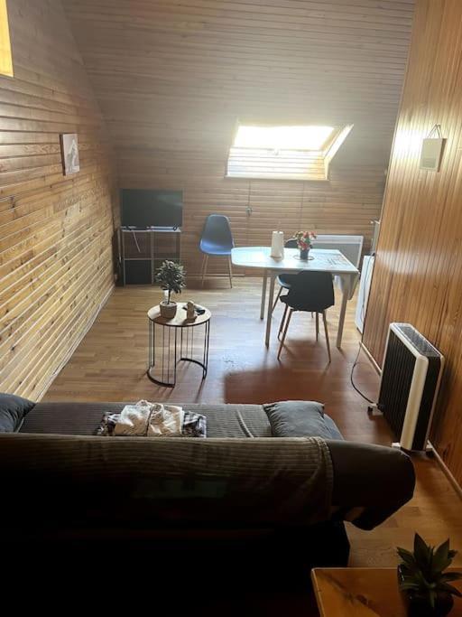 Studio Hyper Centre Tulle Apartment Bagian luar foto