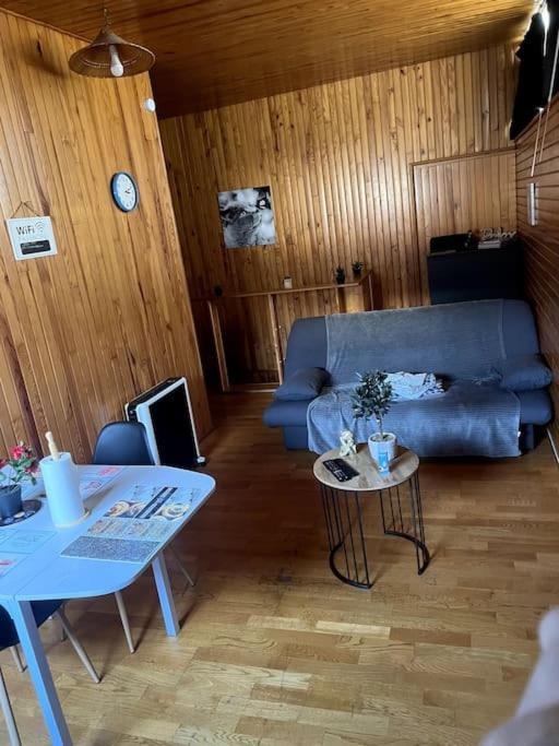 Studio Hyper Centre Tulle Apartment Bagian luar foto